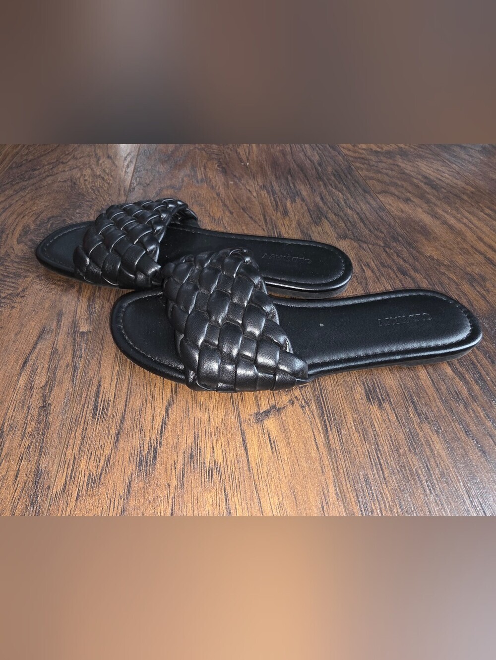 Old Navy Black Woven Slide Sandals